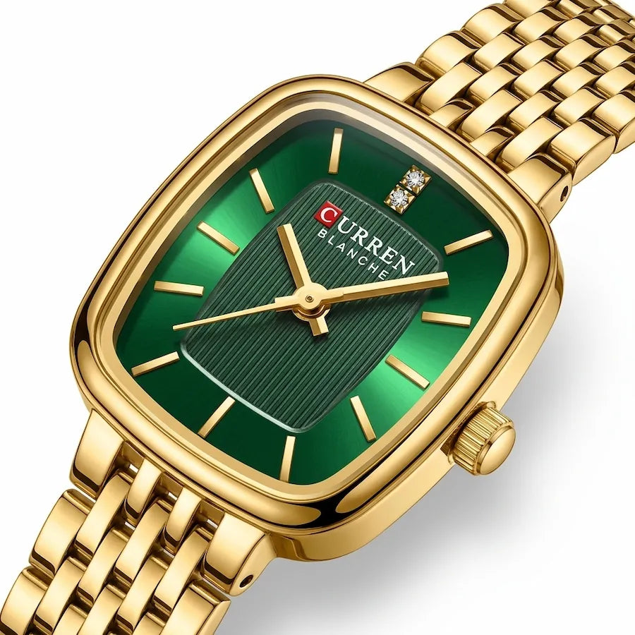 Montre femme dorée Minoran 9093 à cadran vert, zoom diagonal du cadran et du bracelet