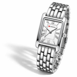 Montre femme argentée Minoran 9115 en vue trois quarts sur fond blanc