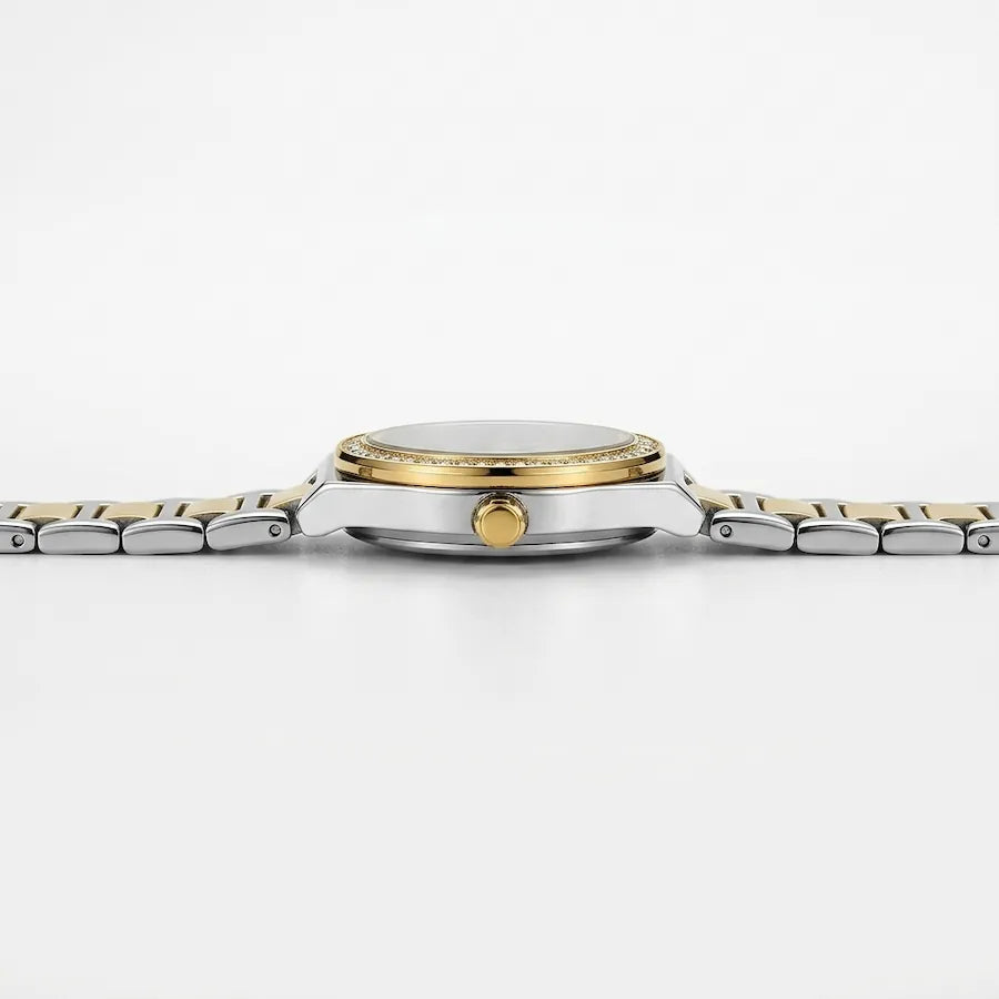 Profil du boîtier en alliage et du bracelet de la Minoran 9101, finition bicolore dorée et argentée