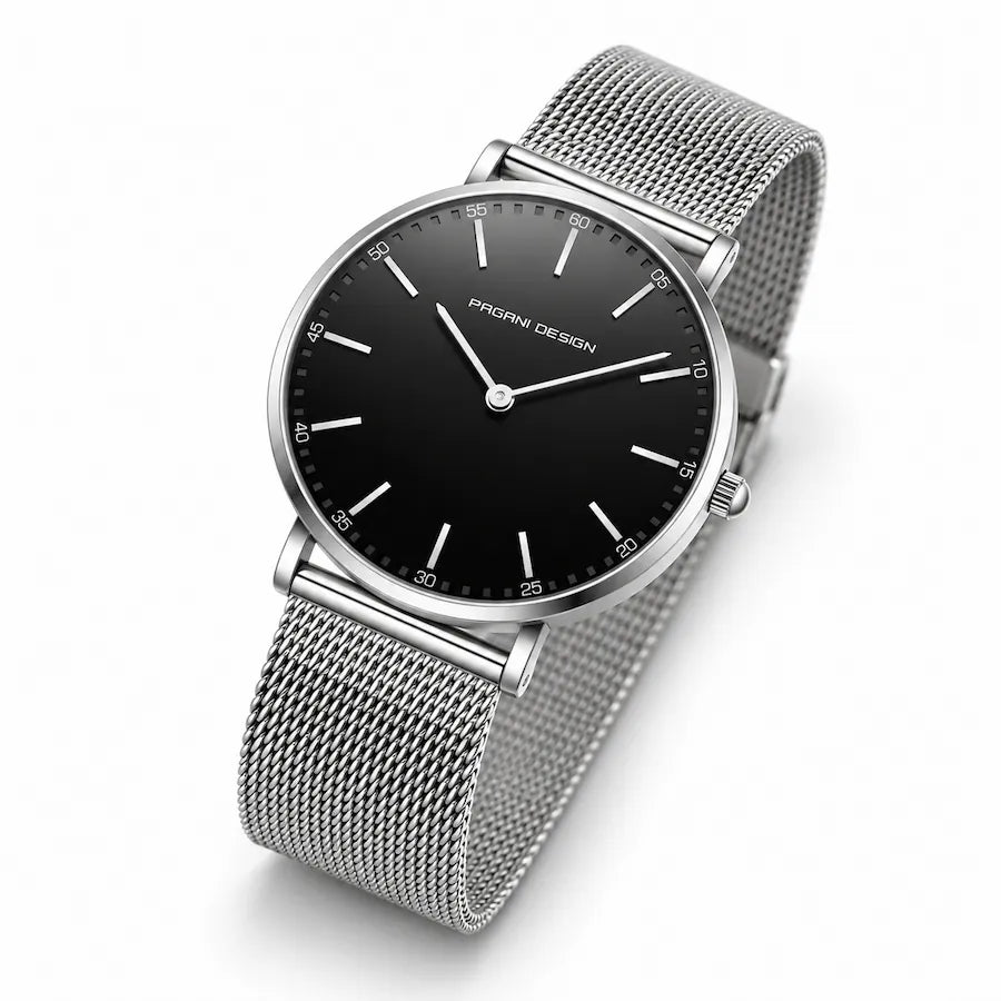 Vue en diagonale de la montre Minoran PD-1802L argentée à cadran noir