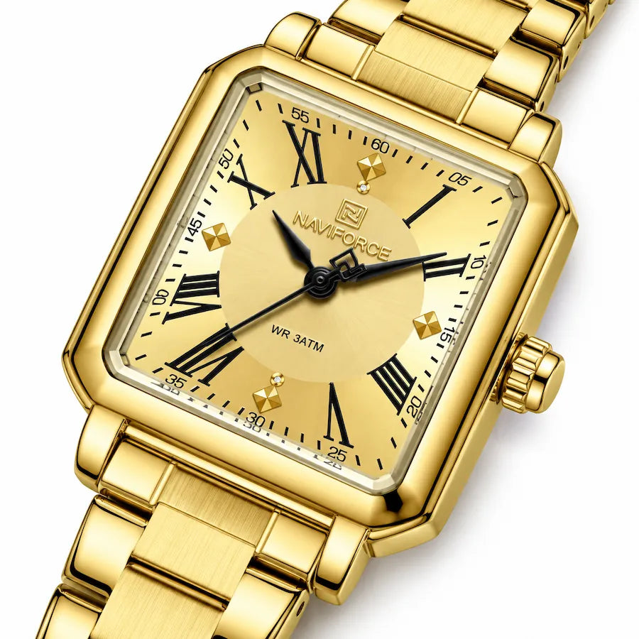 Montre Minoran NF5065 dorée à cadran doré en zoom diagonal, avec chiffres romains et index brillants
